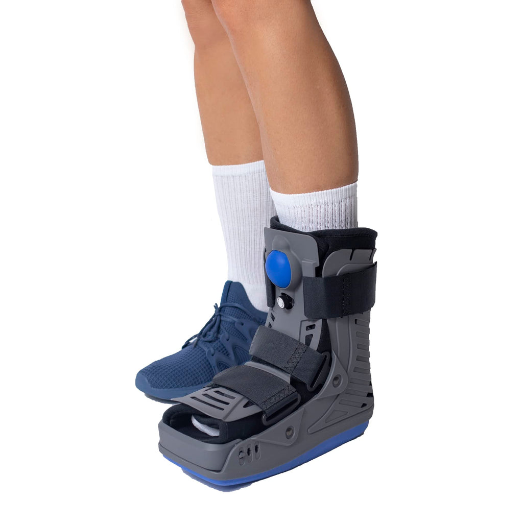 Lightweight Short Air Walking Boot with Toe Guard S937