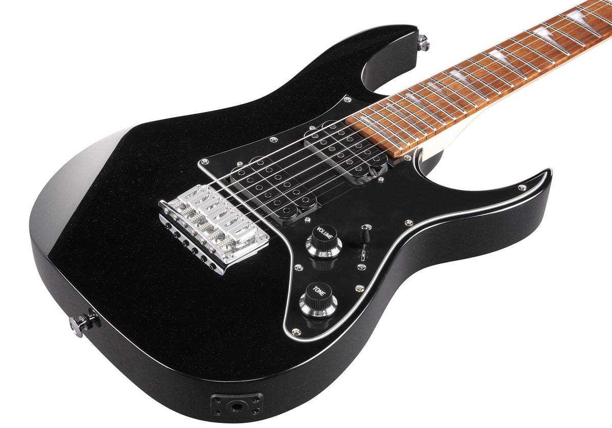 Black Short-Scale Electric Guitar Q35017
