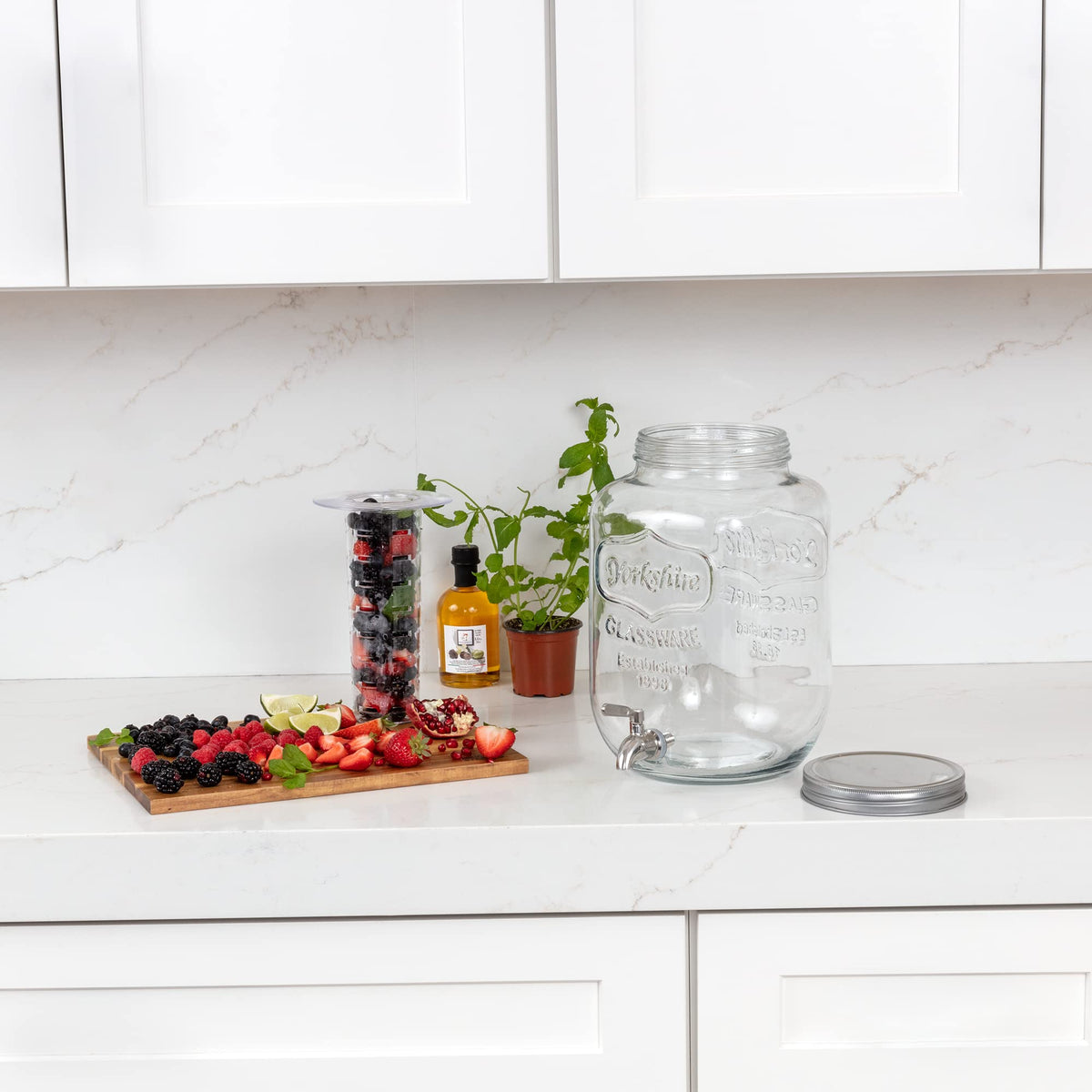 2-Gallon Glass Drink Dispenser with Spigot L8416