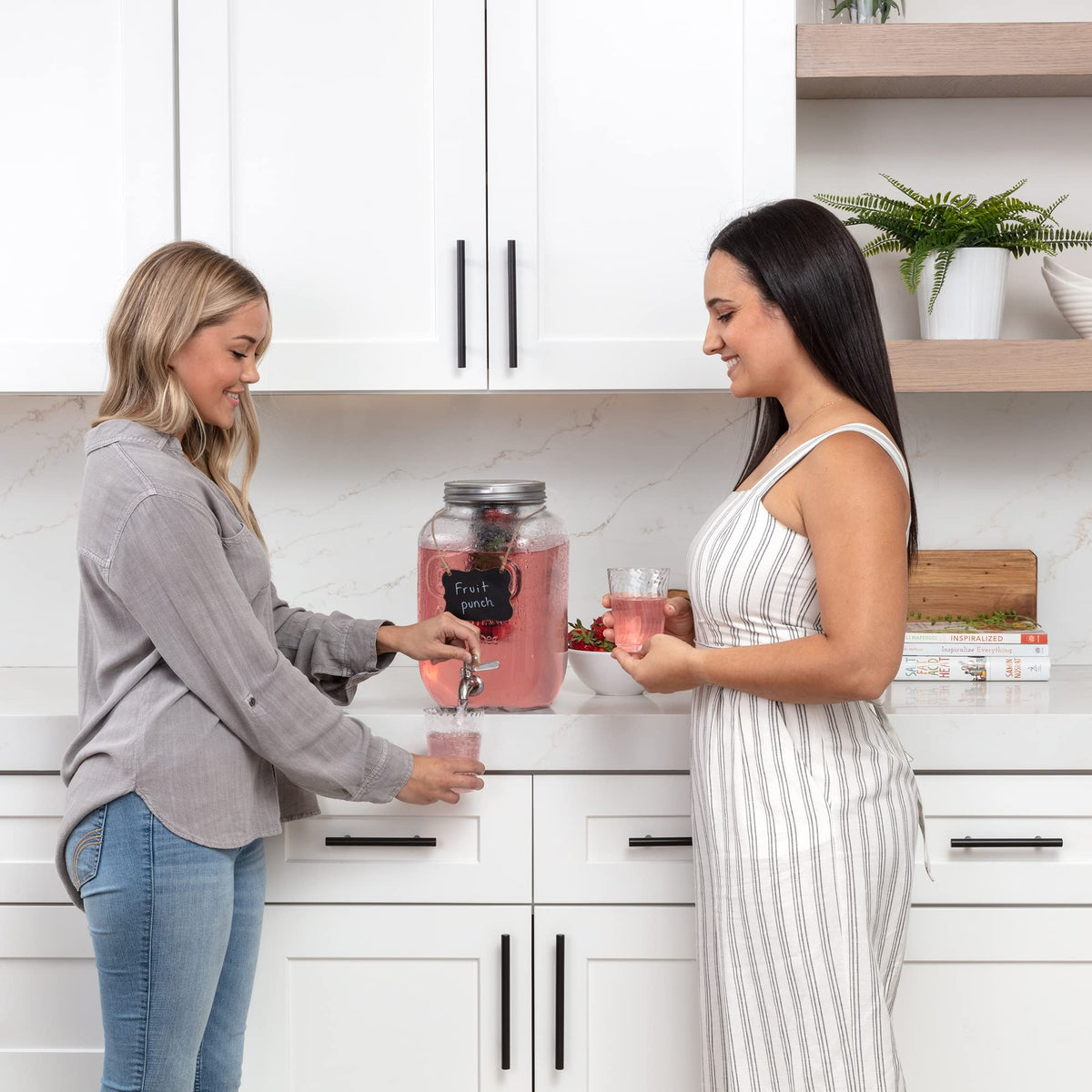 2-Gallon Glass Drink Dispenser with Spigot L8416